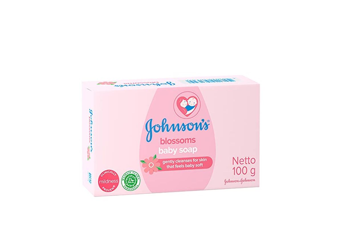 Johnson's Blossom Baby Soap image