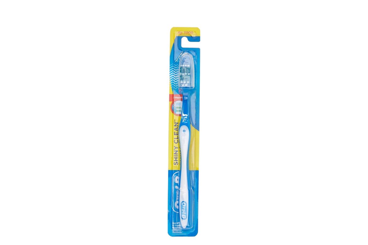 Oral-B Toothbrush Soft image