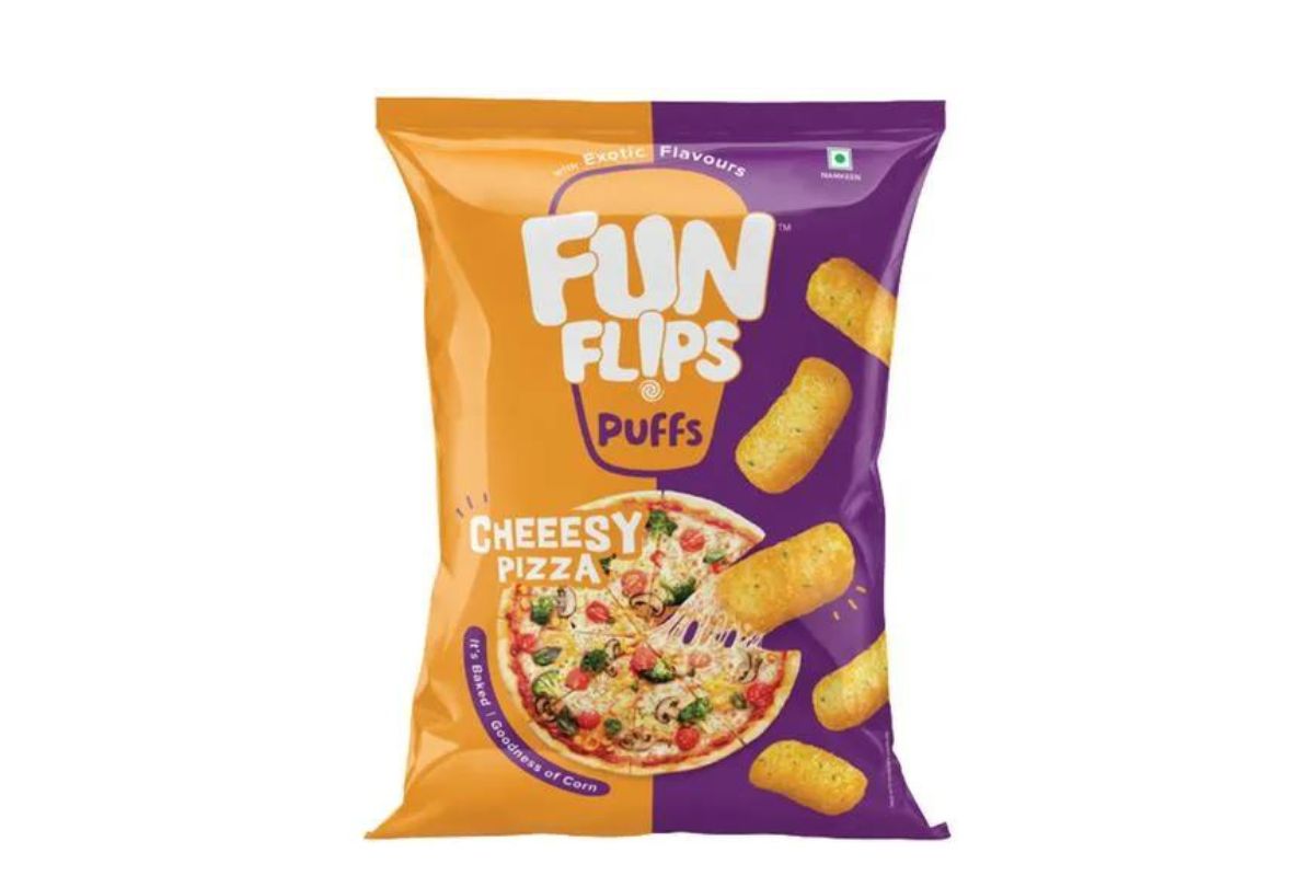 Funflips Cheeesy Pizza Puffs image